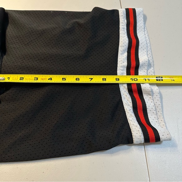 Bleecker Mercer Basketball Sz L Black w/Graphic Print Drawstring Shorts - Picture 13 of 13